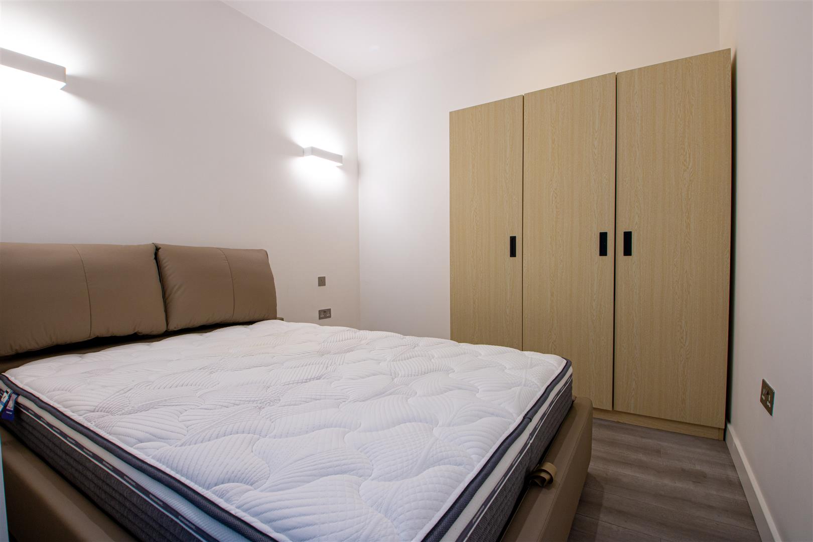 2 Foxhunter Drive, Linford Wood, Milton Keynes